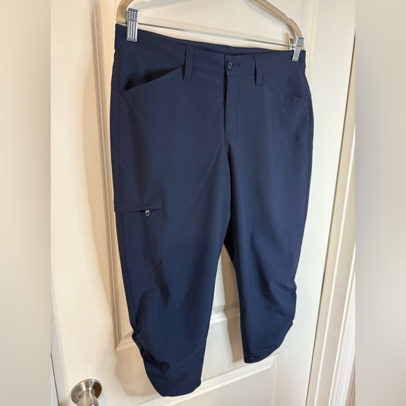 Eddie Bauer Women’s Navy Hiking Capris - Size 8 - Picture 2 of 11